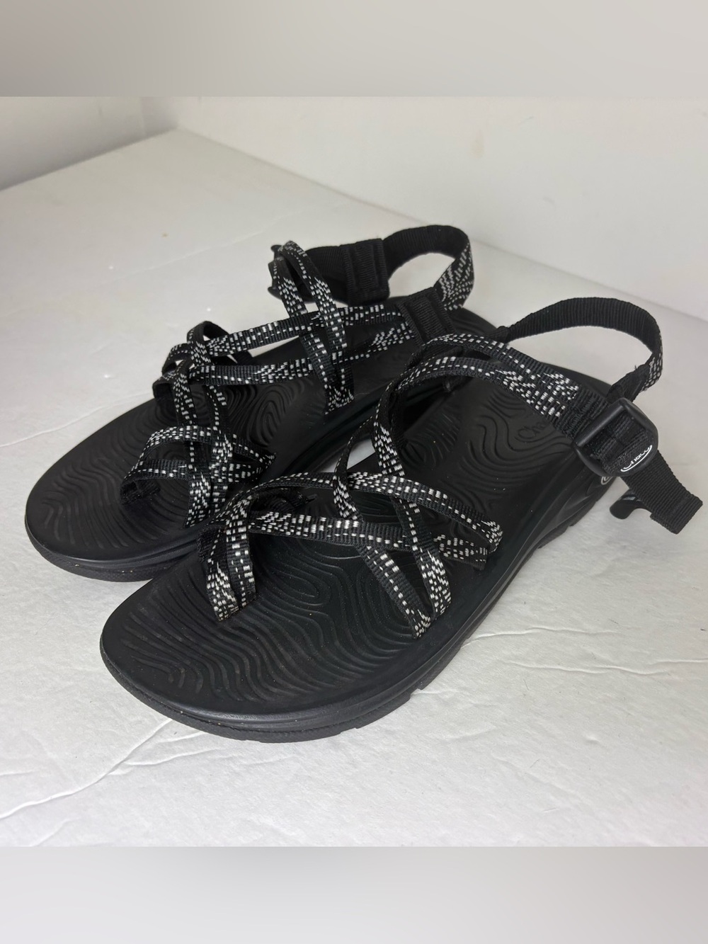 Chaco Women's Z/Volv X2 Strappy Sandals with Toe Loop Black/Gray